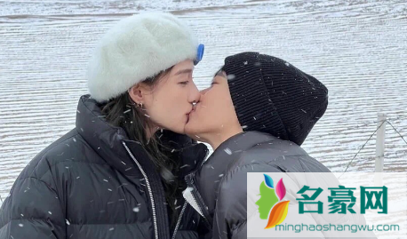 女朋友和别人同居过能接受吗1