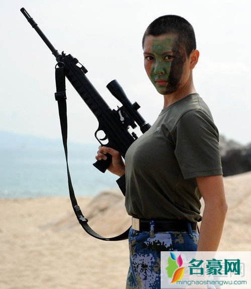 火蓝刀锋刘思言胸围多大 刘思言禁照紧身裤照