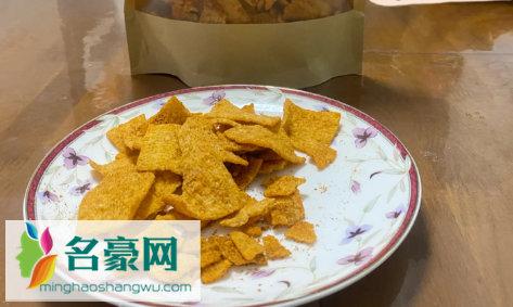 卧龙锅巴好吃吗2