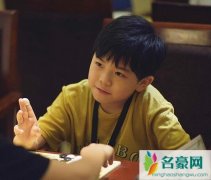 棋魂时光小时候扮演者是谁 原来他是经验丰富的老
