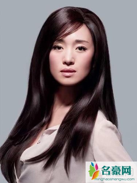 巩俐演红高粱时多大 巩俐在红高粱里演谁