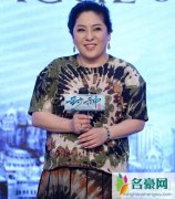 向太晒周星驰合照称某人欠道歉 回顾向太周星驰恩
