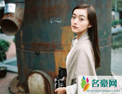 何泓姗