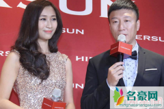 孙红雷夫妇婚后首亮相 否认着急造人