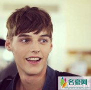 英国幼齿男模Robbie Wadge个人资料