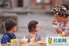 康康与石榴姐哭了是怎么回事 苑琼丹个人资料素颜