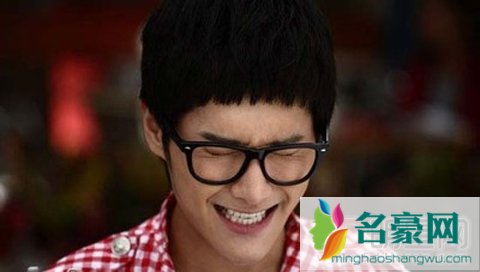 朱梓骁是不是整容了 朱梓骁整容前后对比照片