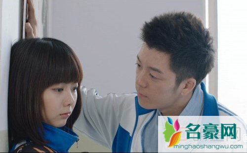 最好的我们路星河扮演者王栎鑫资料及照片 路星河喜欢谁