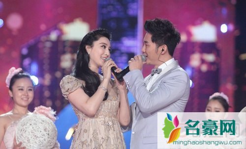 李晨为什么和范冰冰在一起 范冰冰和李晨结婚照片最新婚纱照