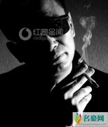 王家卫为什么总戴墨镜 王家卫离不开老婆支持
