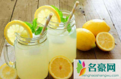 为什么喝柠檬水反而尿酸高 降尿酸可以喝什么茶