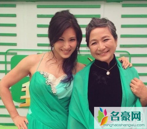 郑佩佩个人资料的子女 郑佩佩年轻时候的照片真漂亮