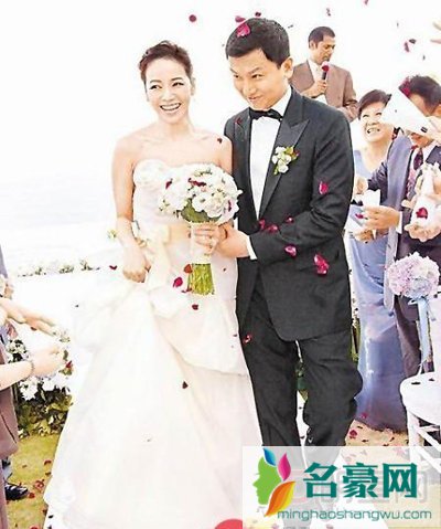 侯佩岑妈妈当小三照片 侯佩岑妈妈婚外情人