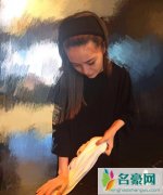 周杰伦女儿小周周生日 天王嫂昆凌自制精美蛋糕