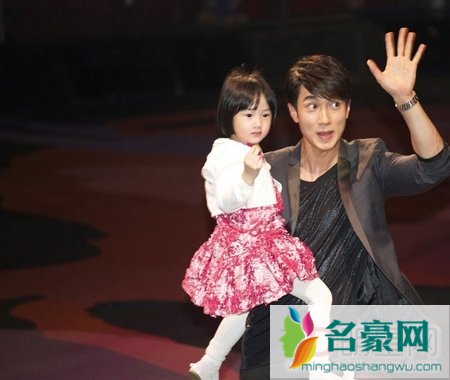 吴尊女儿个人资料 吴尊两个女儿的照片