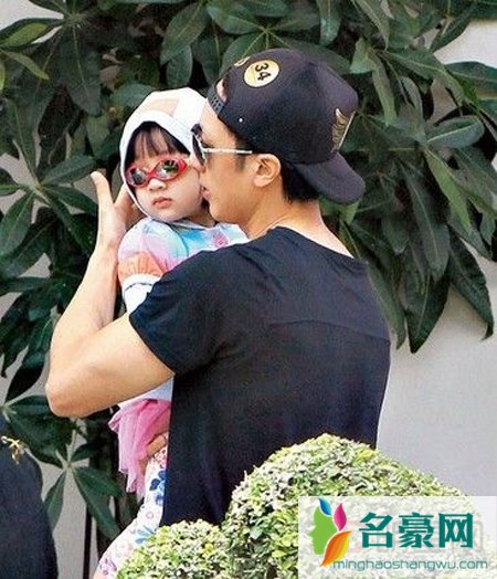 吴尊女儿个人资料 吴尊两个女儿的照片