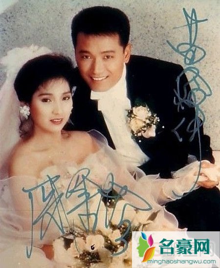 苗侨伟有几个老婆 苗侨伟老婆戚美珍个人资料照片