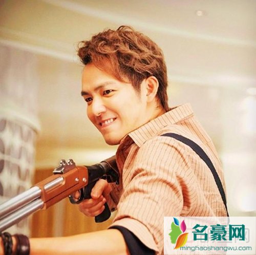 电影《赏金猎人》票房破亿 小哇钟汉良为电影弃男神形象