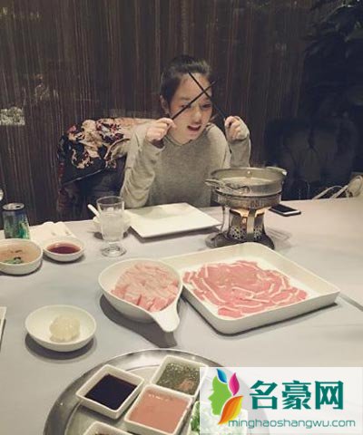 李咏哈文女儿法图麦·李照片