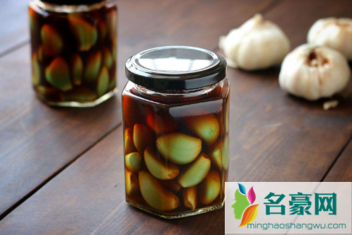 腊八蒜和牛奶可以同食吗2
