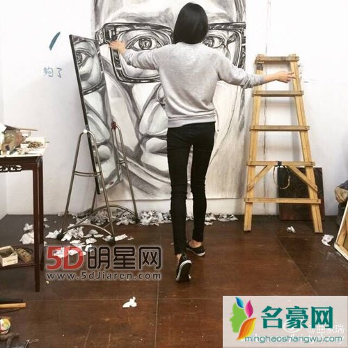 曲家瑞家庭背景显赫 曲家瑞的画值多少钱