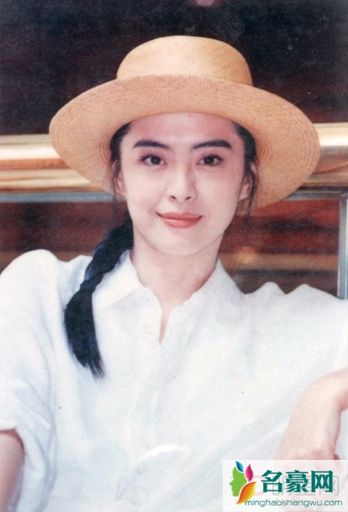 王祖贤真的有女儿吗 王祖贤17岁聋哑女儿 