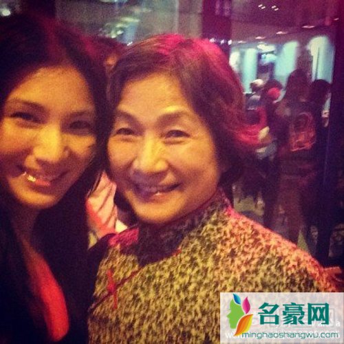 郑佩佩女儿原和珍照片资料 郑佩佩前夫现状