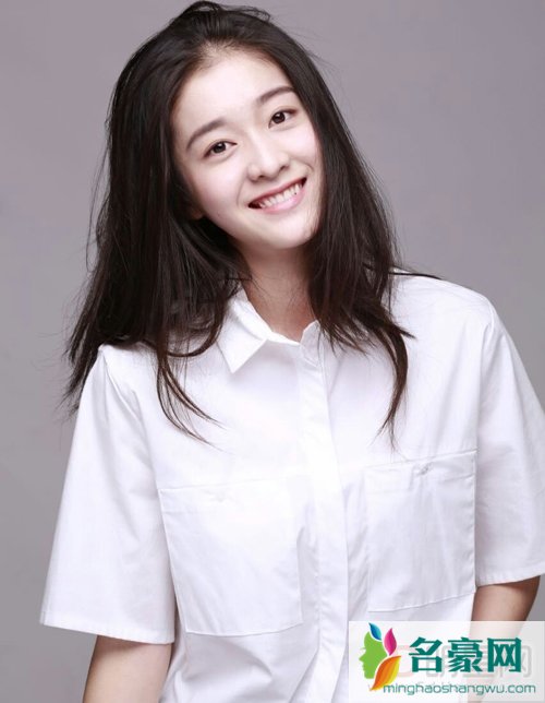 张雪迎姐姐张雪咪照片及年龄多大 张雪迎当上演员为什么张雪咪没有