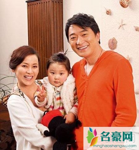 邵峰老婆刘欣个人资料年龄多大 邵峰刘欣结婚照