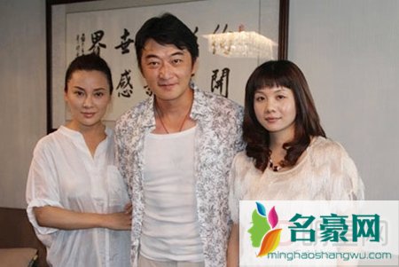 邵峰老婆刘欣个人资料年龄多大 邵峰刘欣结婚照