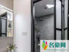 厕所双层玻璃门怎么换玻璃 卫生间门选什么材质比