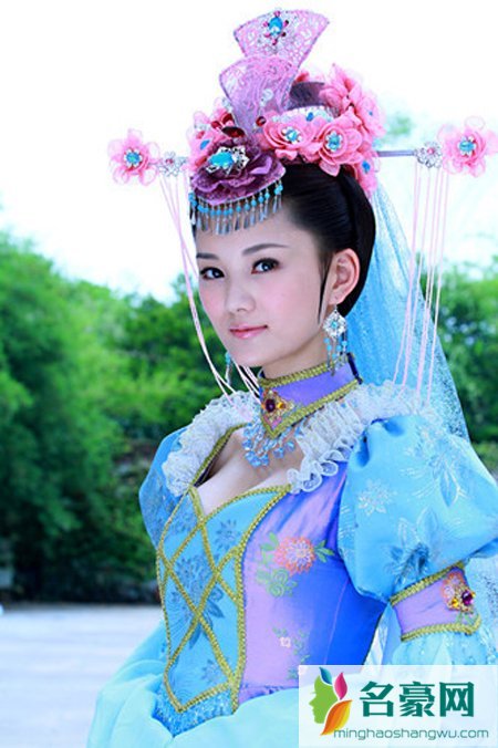 馨子的胸照片曝光 馨子古装有胸的图片