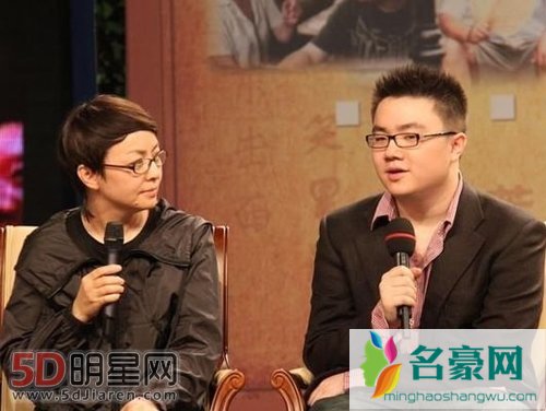 巴图歌唱节目感谢继父 巴图深情献唱宋丹丹