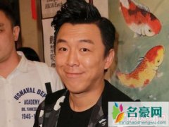 黄渤路边卖烧烤遇城管照片 张艺兴被骗事件是怎么