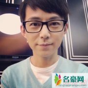 何炅聊两性话题语出惊人 何炅老婆王菁家庭背景资