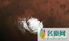 火星上发现第一个液态水湖，难道真的存在外星生命