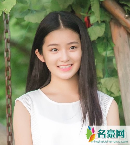 柴蔚成绩好吗家里有钱吗 柴蔚今年年龄多大了