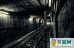 深圳地铁灵异事件，隧道惊现无头尸体吓坏众人