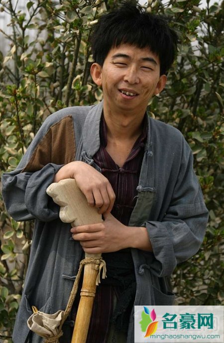 巨兴茂经纪公司 巨兴茂的兄弟是谁