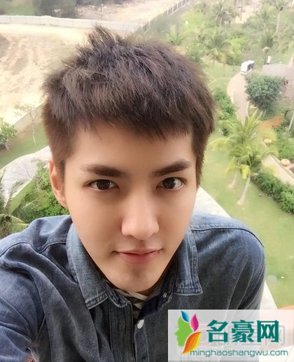 exo吴亦凡被打图片 exo吴亦凡下跪事件