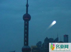 上海2010年惊现巨型ufo，上海ufo事件飞船飞向北京(众