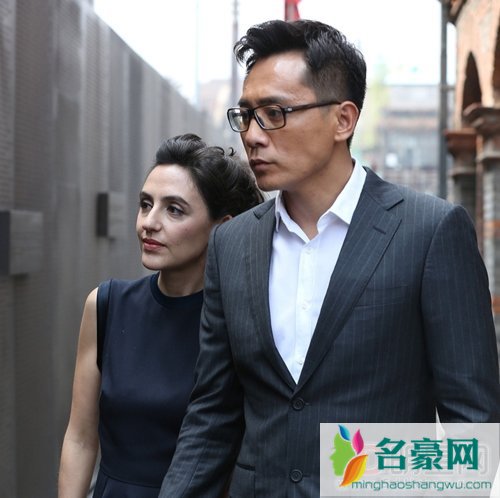 刘烨发段子庆结婚七周年 盘点刘烨安娜恋爱经历