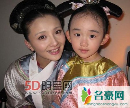 甄嬛传刘心玉饰演胧月公主（幼年）剧照及资料年龄 刘心玉家人简介