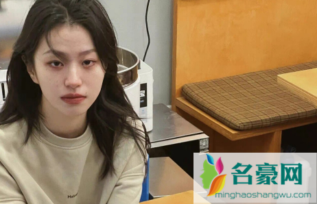 女生不删你微信也不回你微信啥意思3