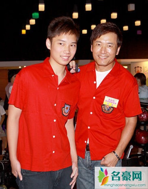 苗侨伟有儿子吗 苗侨伟儿子苗俊资料及照片