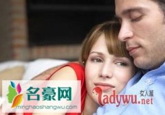 女人想要有几种暗示，女朋友想要时怎么暗示