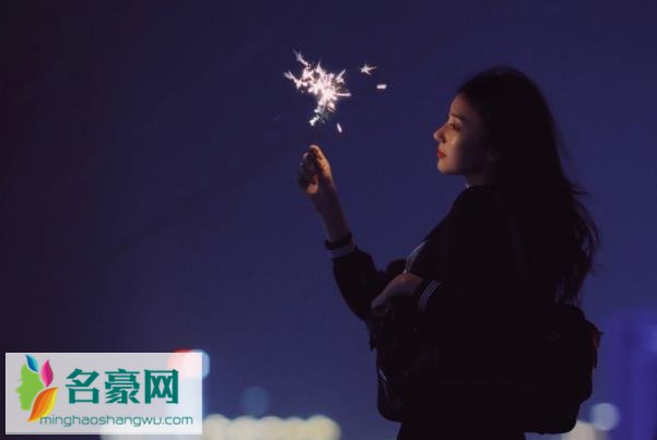 安慰男朋友的暖心句子