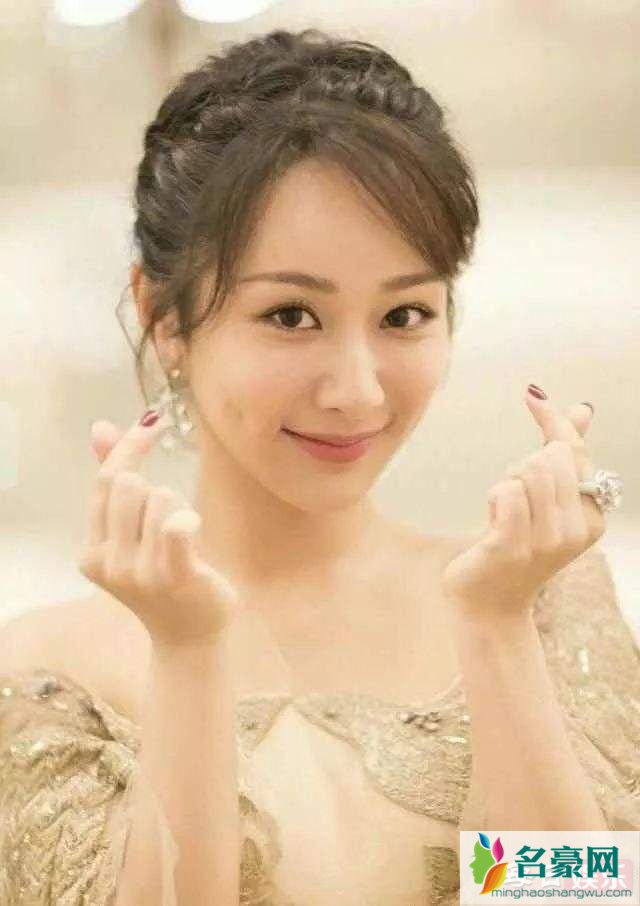 杨紫父母是做什么的 杨紫家庭背景介绍