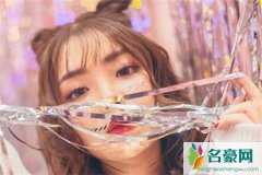 女友感动到哭的祝福语,你对于我就是最心动的感动