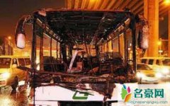 广州186路公交车闹鬼事件，末班公交车遇鬼后乘客离